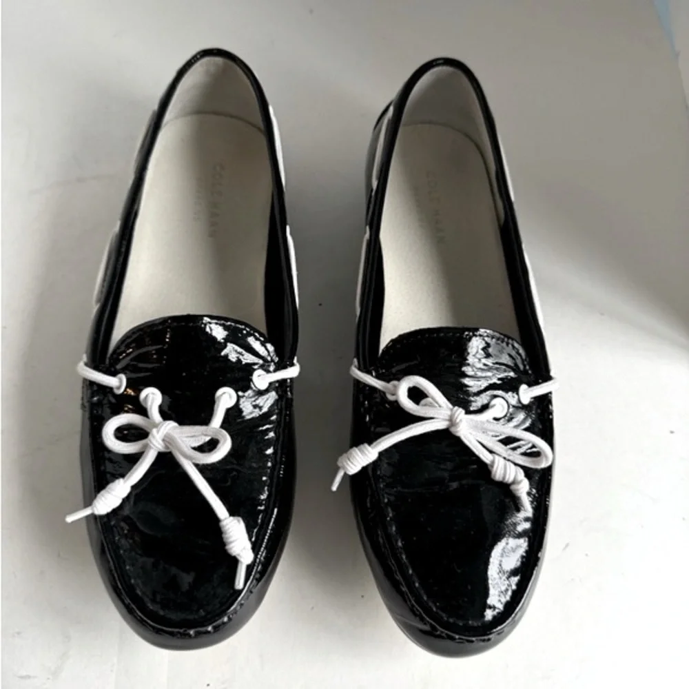 Cole Haan Grand OS Patent Leather Driving Moc Loafer Size 9 Black/White laces